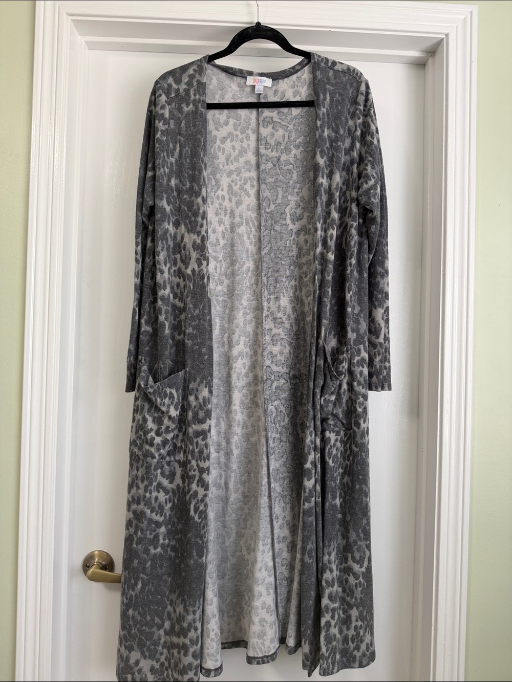 LuLaRoe Sarah Duster Open-Front Leopard Print Cardigan - Gray Large L